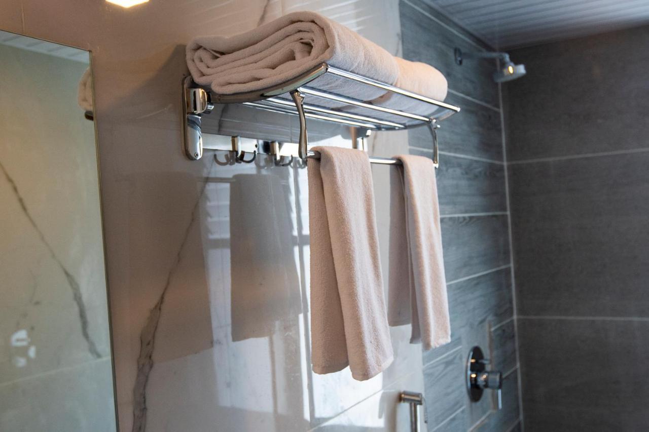 Hotel The Orange Flag Аурангабад Екстериор снимка