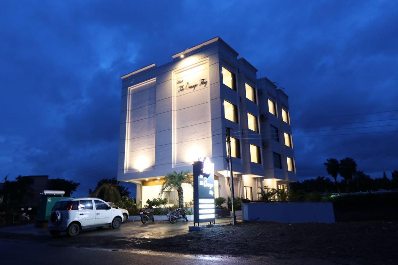 Hotel The Orange Flag Аурангабад Екстериор снимка