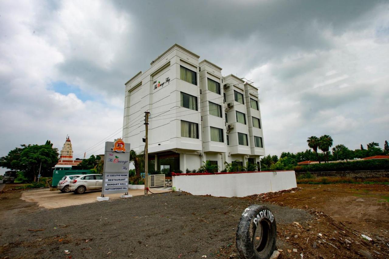 Hotel The Orange Flag Аурангабад Екстериор снимка